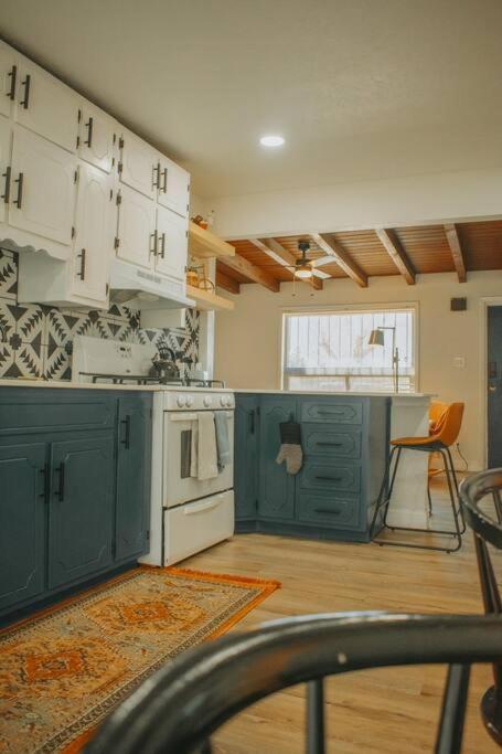 Villa Casa Charleston-3Br-2Bath-Hot Tub-Pet Friendly-No Pet Fees! Albuquerque Exterior foto