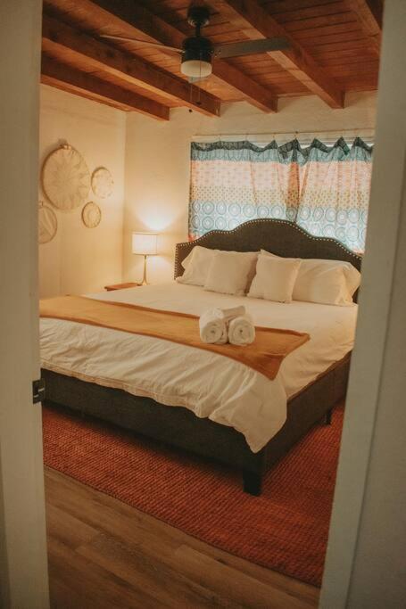 Villa Casa Charleston-3Br-2Bath-Hot Tub-Pet Friendly-No Pet Fees! Albuquerque Exterior foto